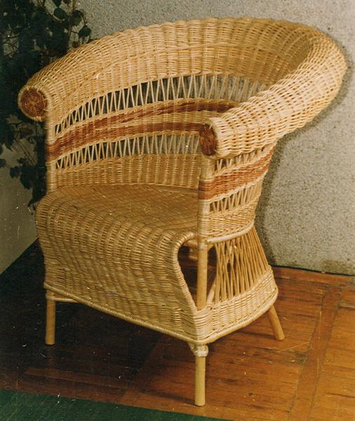 Стул-кресло из лозы