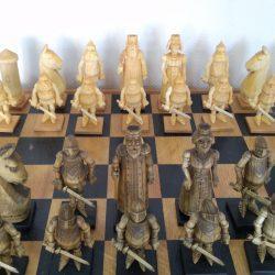 Шахматы "Средневековые воины"