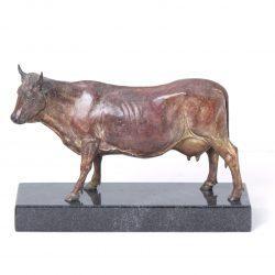 Скульптура "Корова"