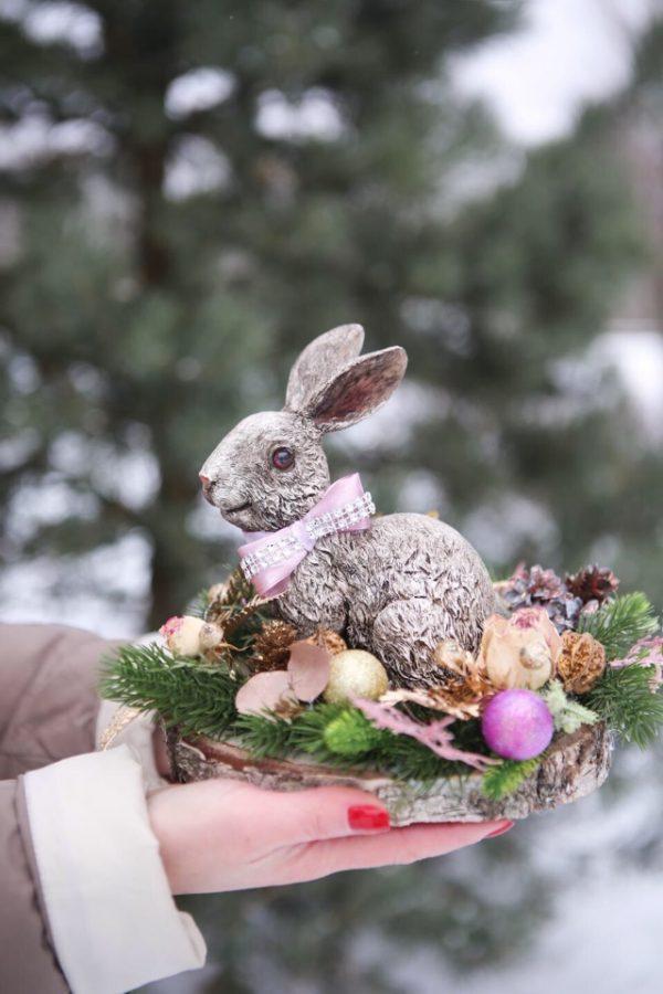 Новогодняя композиция с кроликом