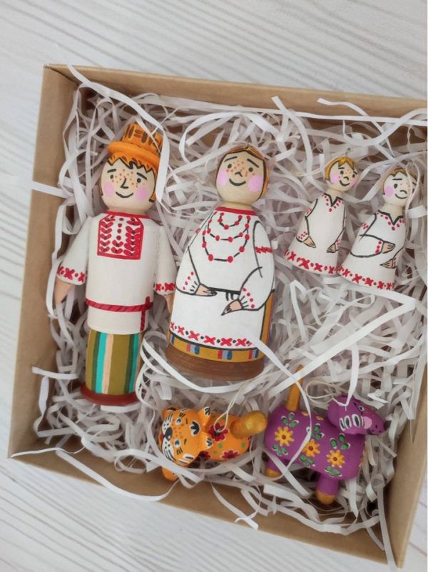 Набор деревянных игрушек "Белорусская семья"