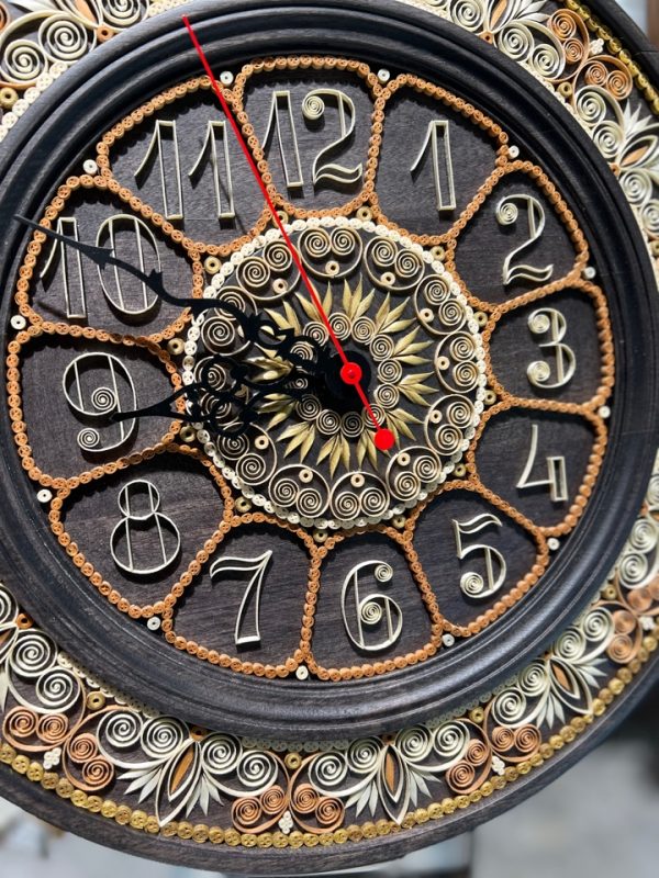 Часы с декором "Сожская скань"