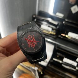 Часы наручные с орнаментом (дерево)