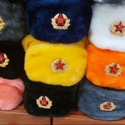 Шапки солдатские, ушанки