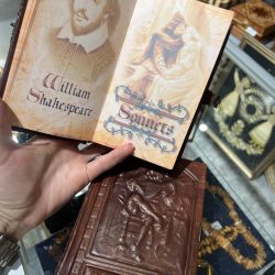 Книга сонеты Шекспир на английском языке